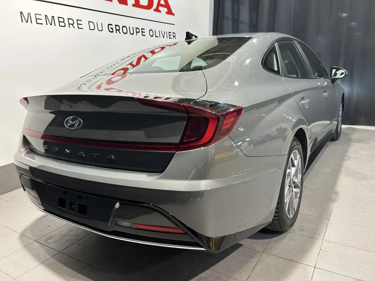 Hyundai SONATA снимка Hyundai SONATA