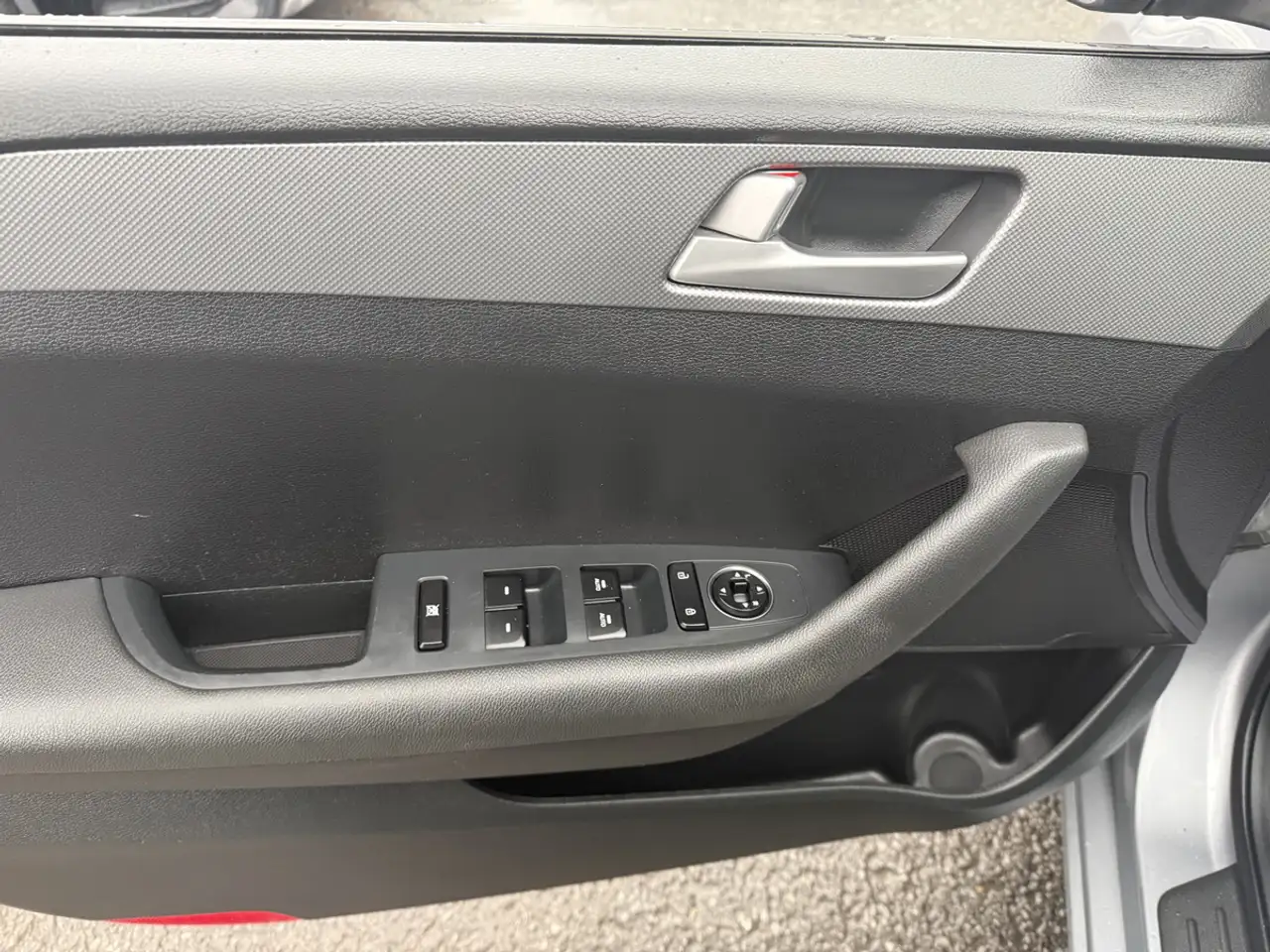 Hyundai SONATA снимка Hyundai SONATA