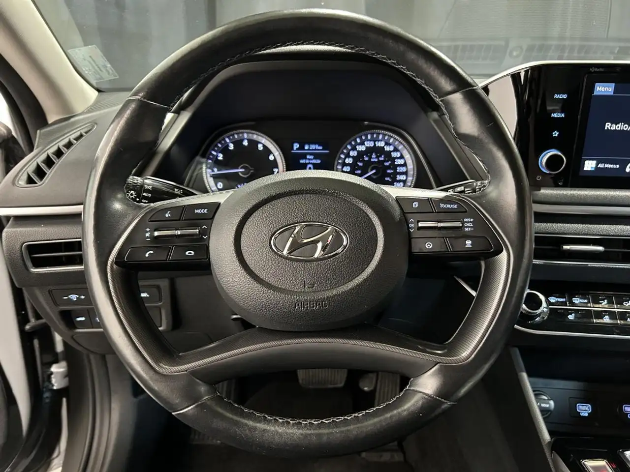 Hyundai SONATA снимка Hyundai SONATA