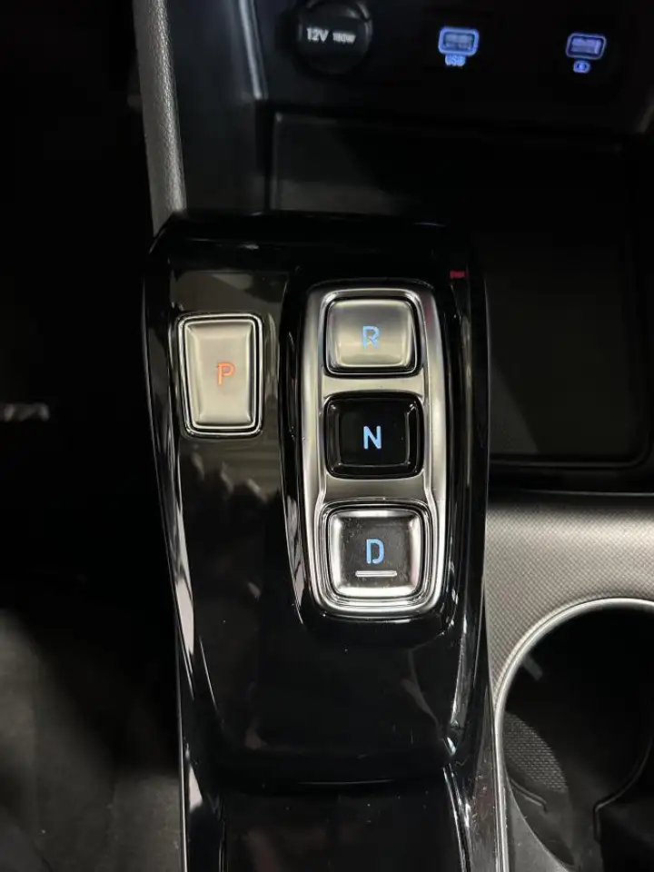 Hyundai SONATA снимка Hyundai SONATA