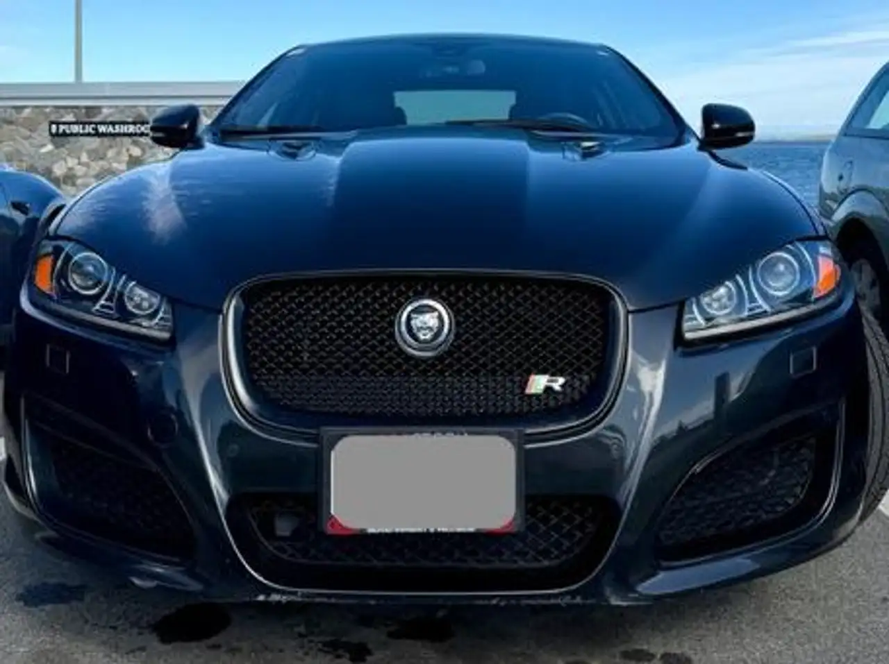 Jaguar XF photo Jaguar XF