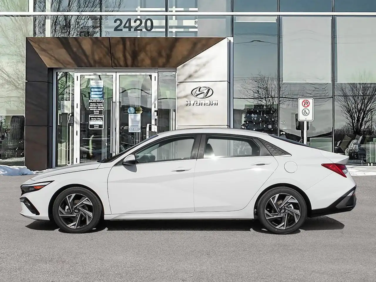 Hyundai ELANTRA снимка Hyundai ELANTRA