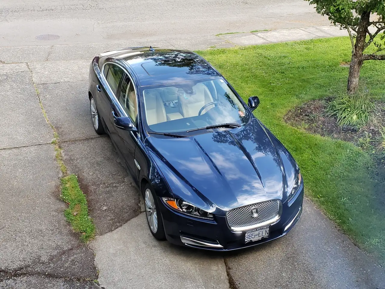 Jaguar XF снимка Jaguar XF