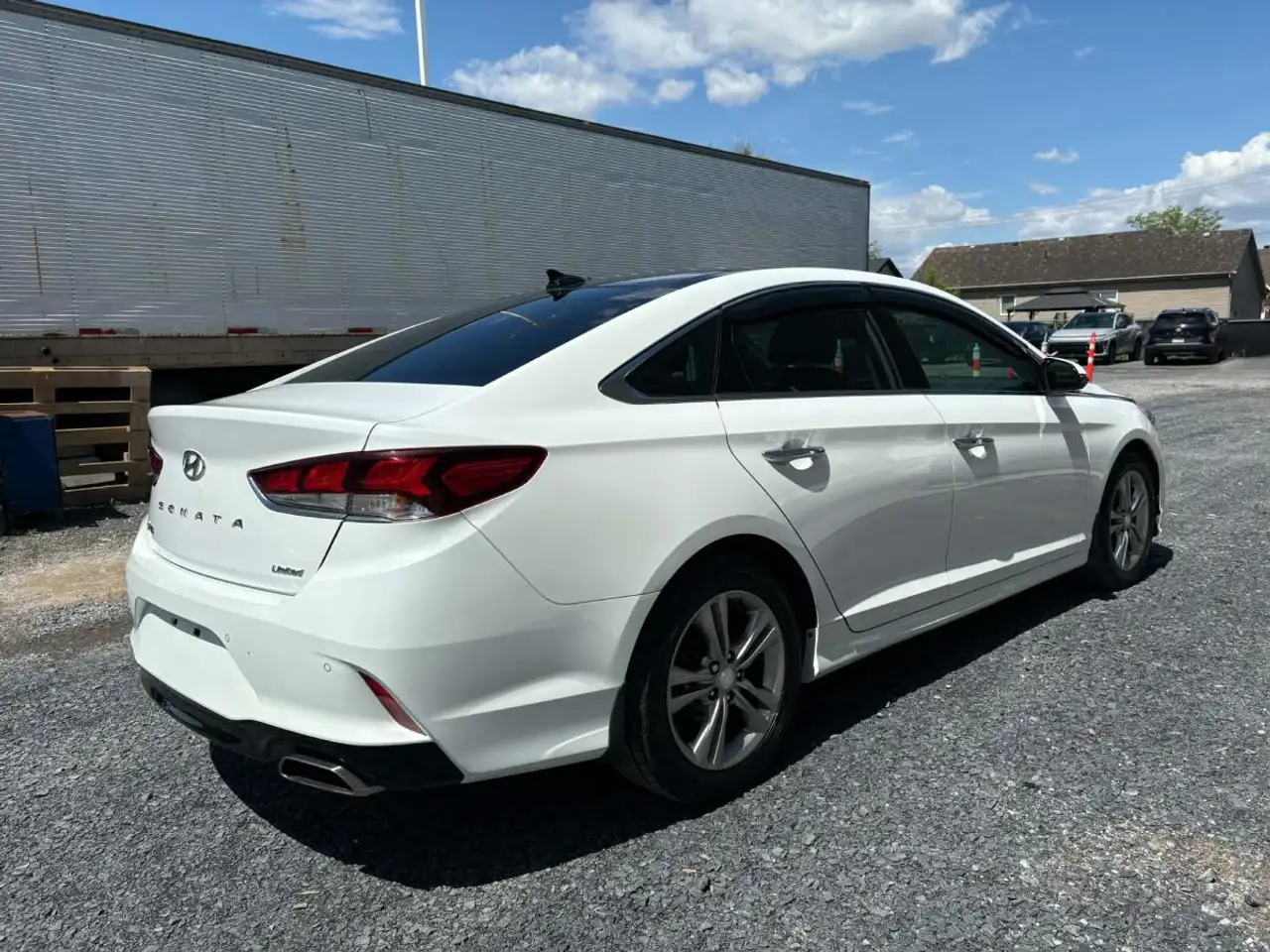 Hyundai SONATA photo Hyundai SONATA