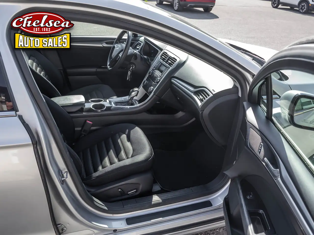 Ford Fusion photo Ford Fusion