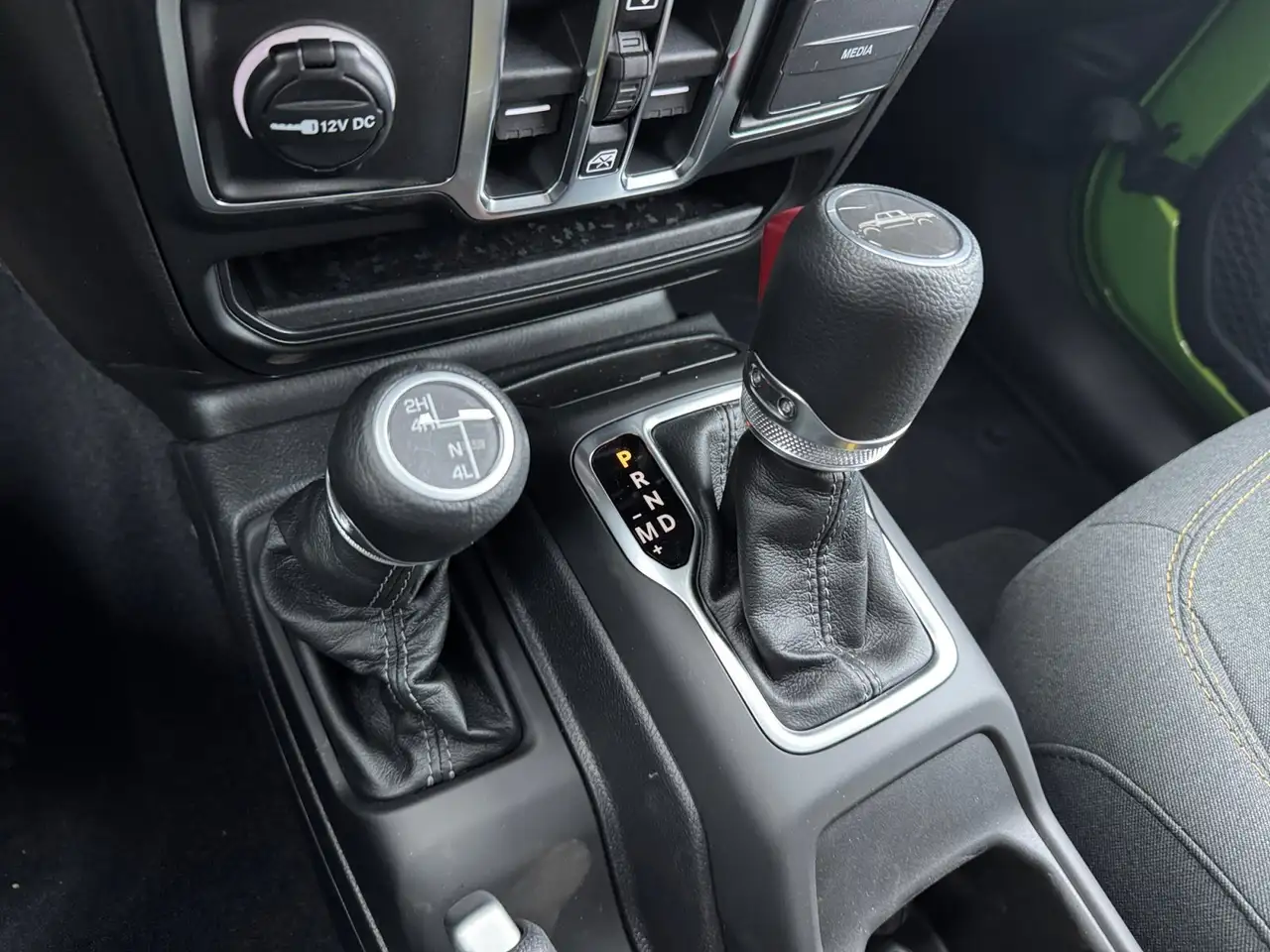 Jeep Gladiator photo Jeep Gladiator