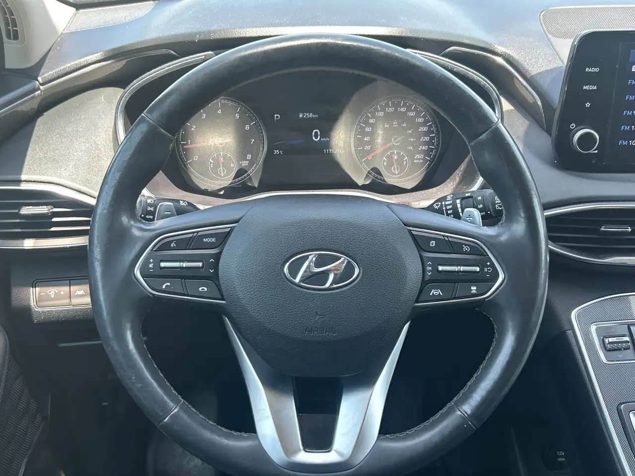 Hyundai SANTA FE снимка Hyundai SANTA FE