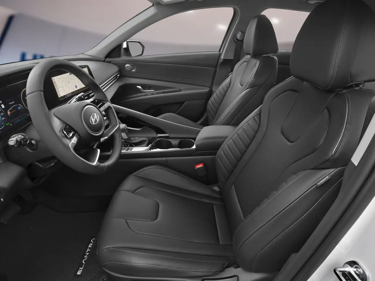 Hyundai ELANTRA fotografie Hyundai ELANTRA