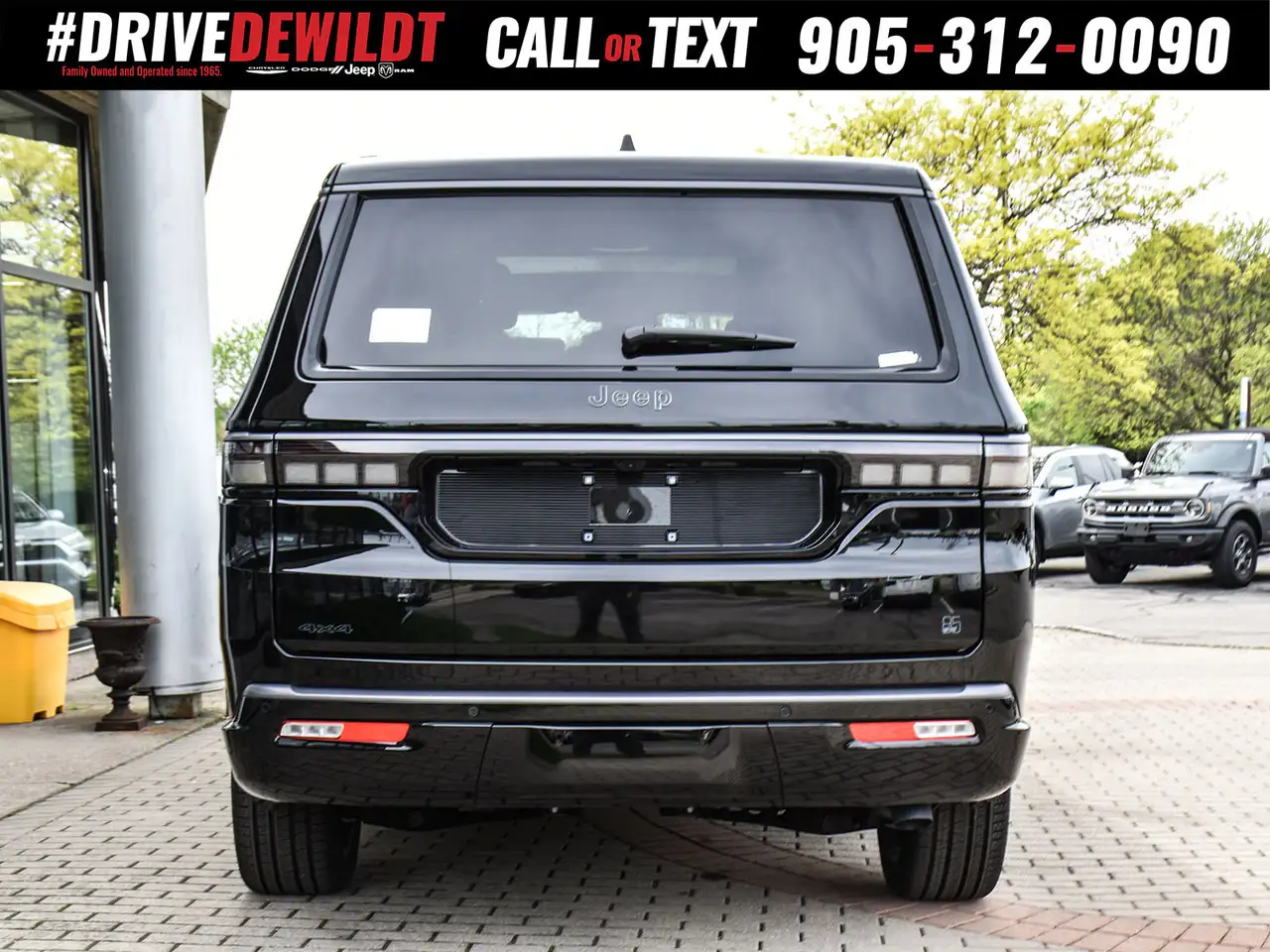 Jeep Grand Wagoneer fotografie Jeep Grand Wagoneer