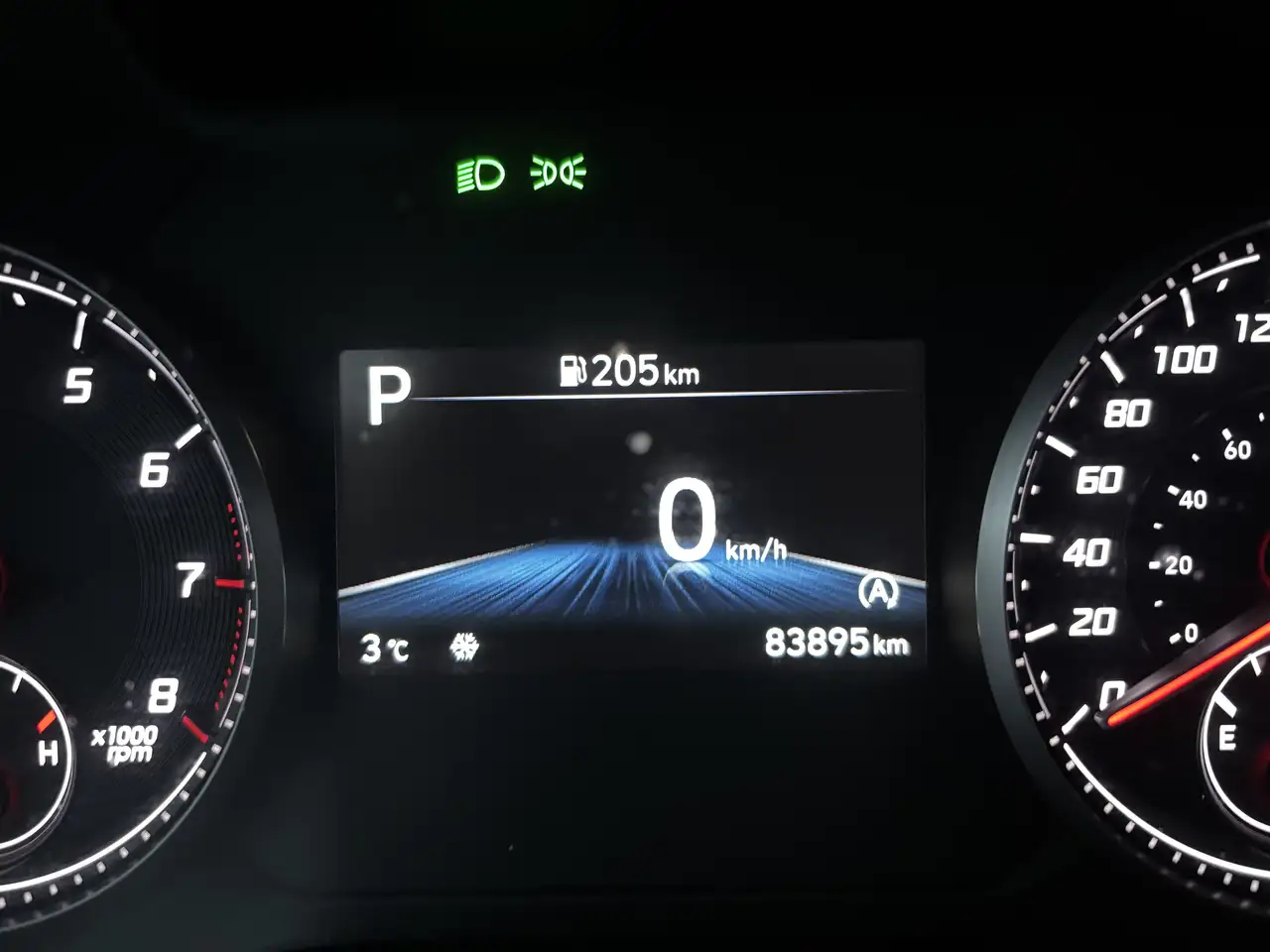 Hyundai SANTA FE снимка Hyundai SANTA FE