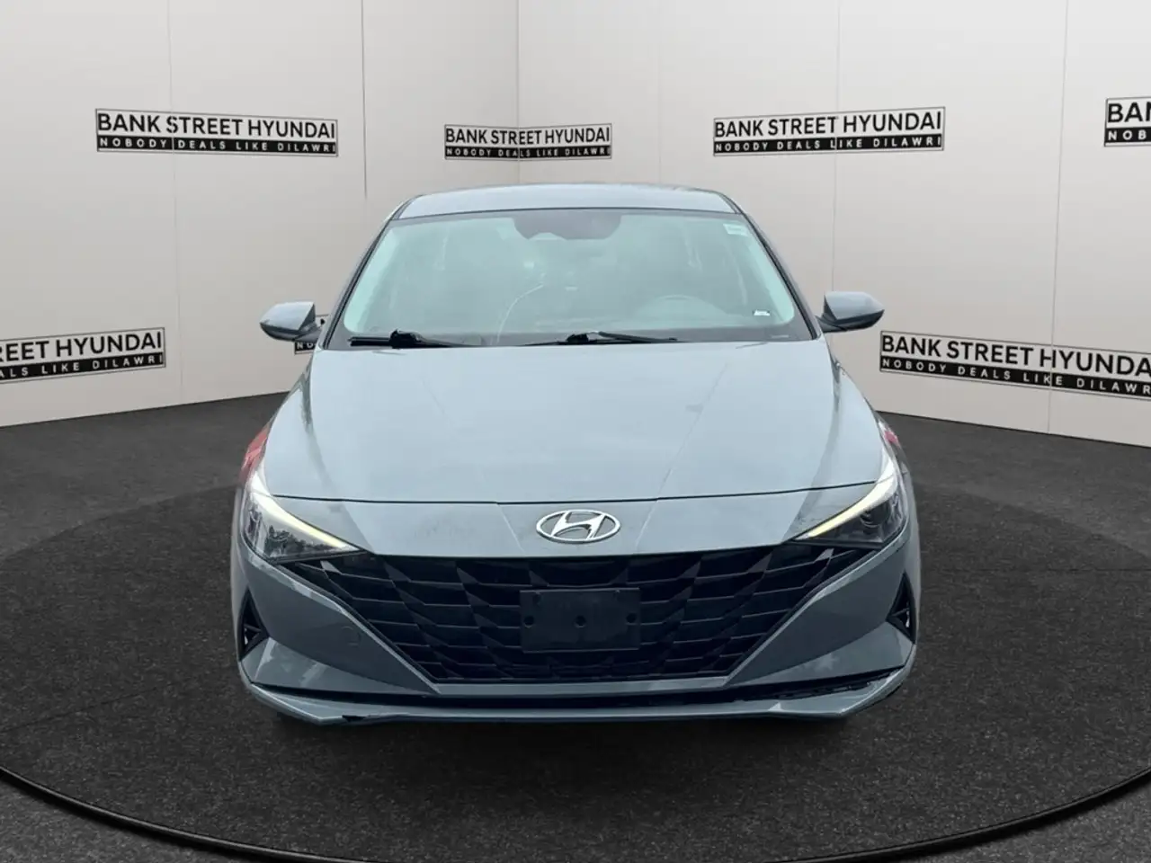 Hyundai ELANTRA fotografie Hyundai ELANTRA
