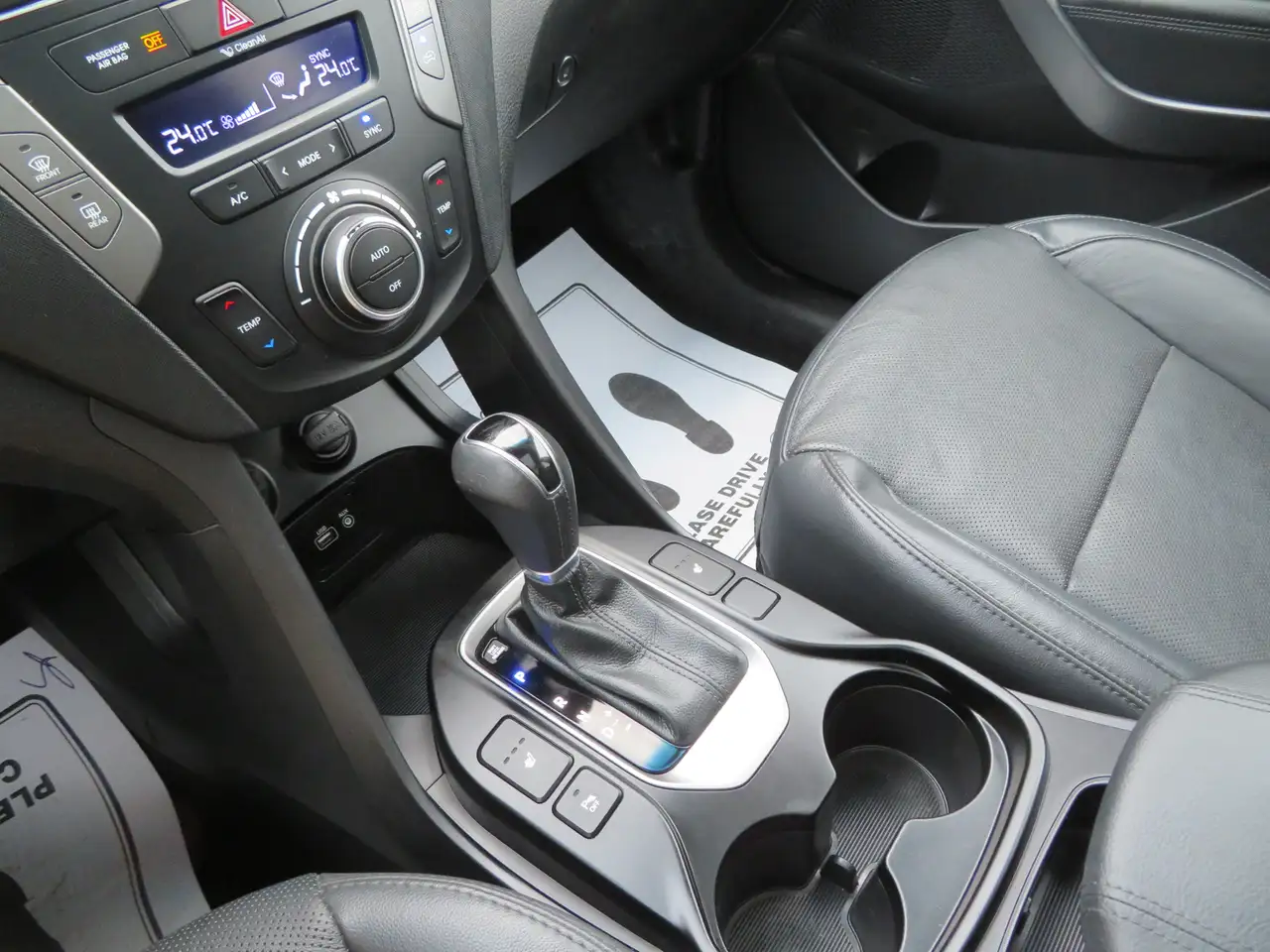 Hyundai SANTA FE снимка Hyundai SANTA FE