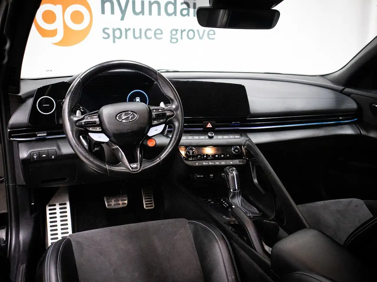 Hyundai ELANTRA fotografie Hyundai ELANTRA