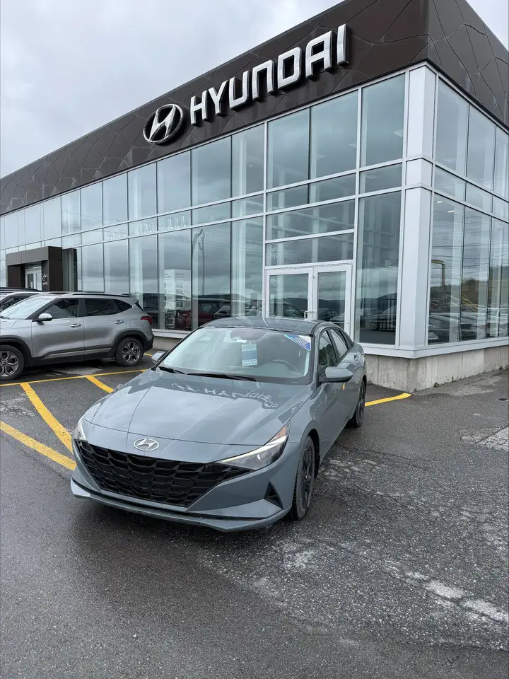 2022 Hyundai ELANTRA