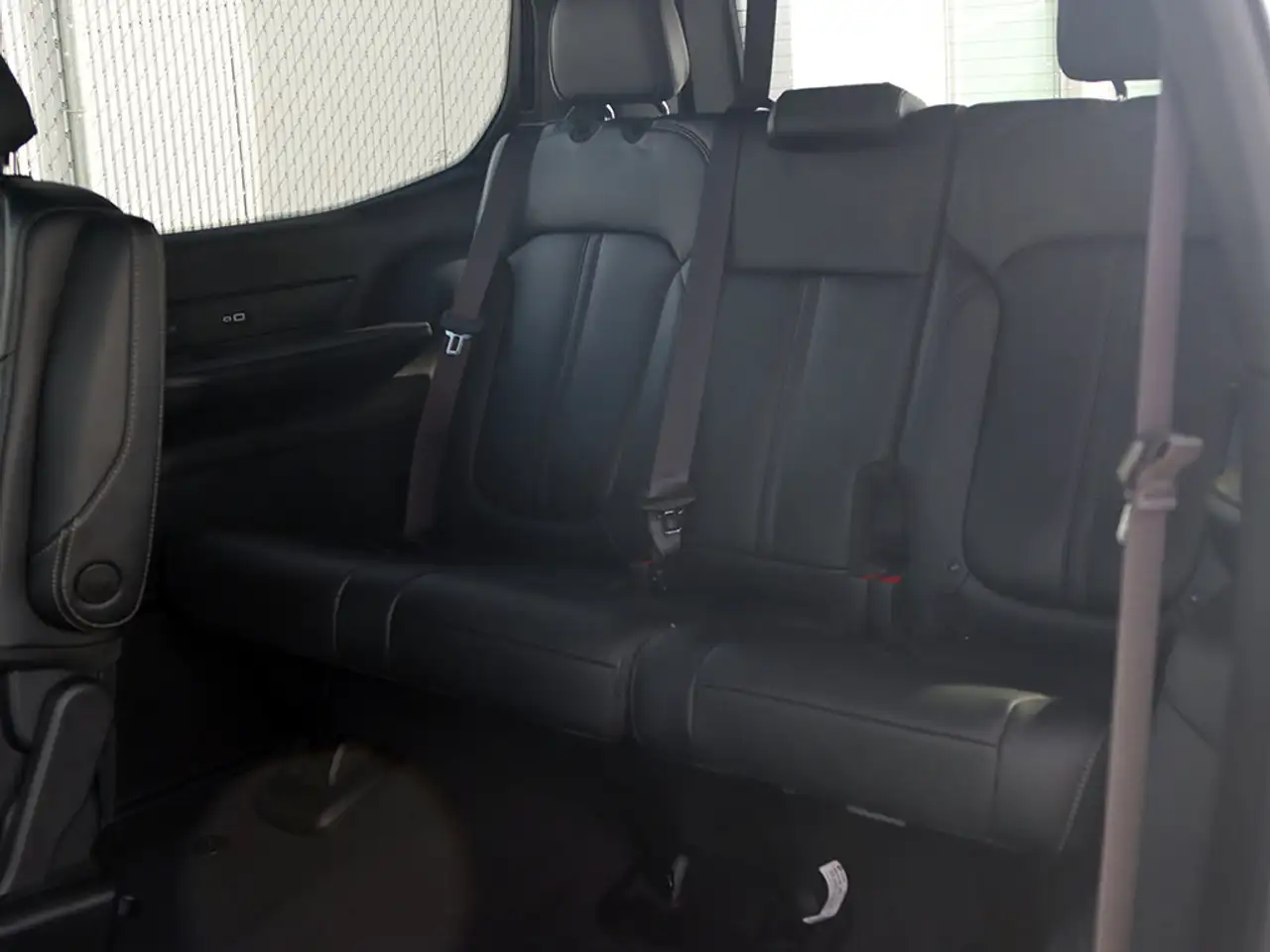 Jeep Grand Wagoneer fotografie Jeep Grand Wagoneer