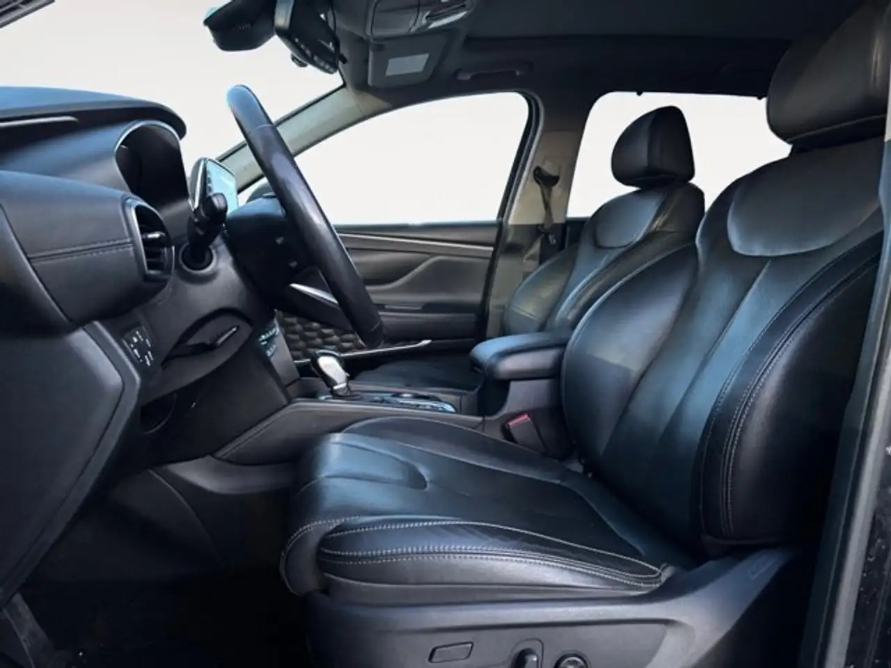 Hyundai SANTA FE снимка Hyundai SANTA FE