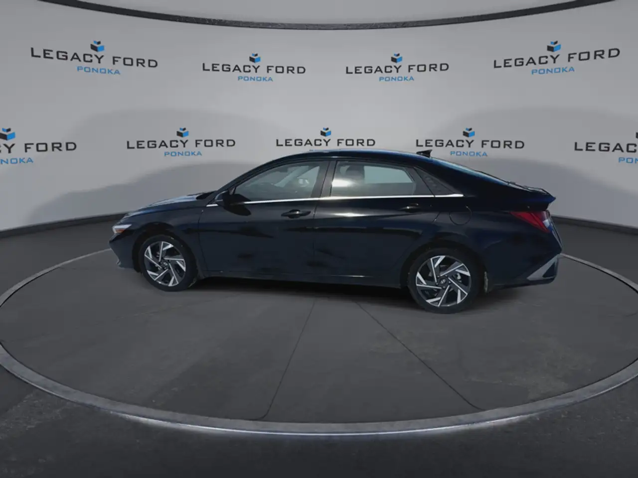 Hyundai ELANTRA снимка Hyundai ELANTRA