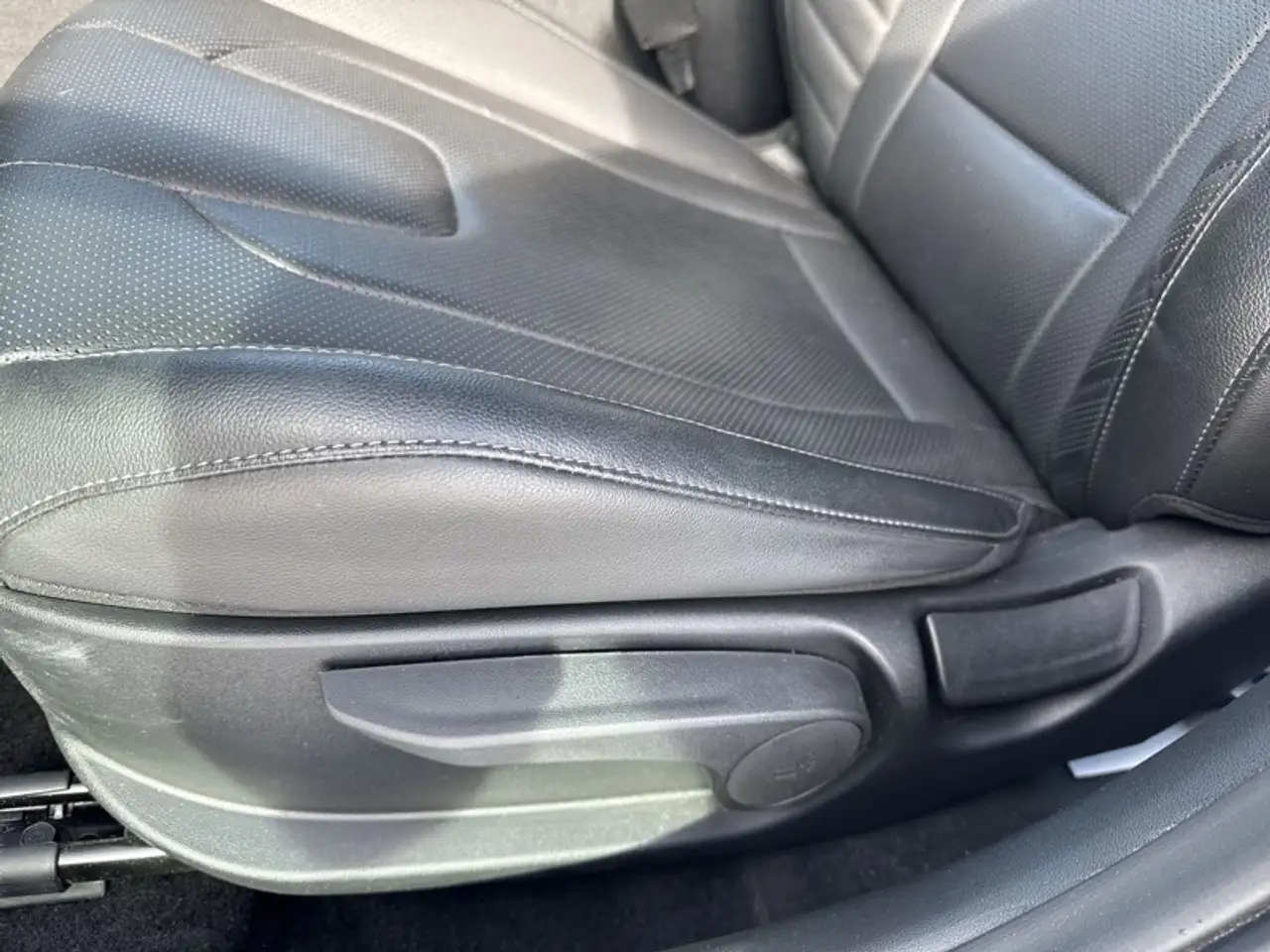 Hyundai ELANTRA снимка Hyundai ELANTRA