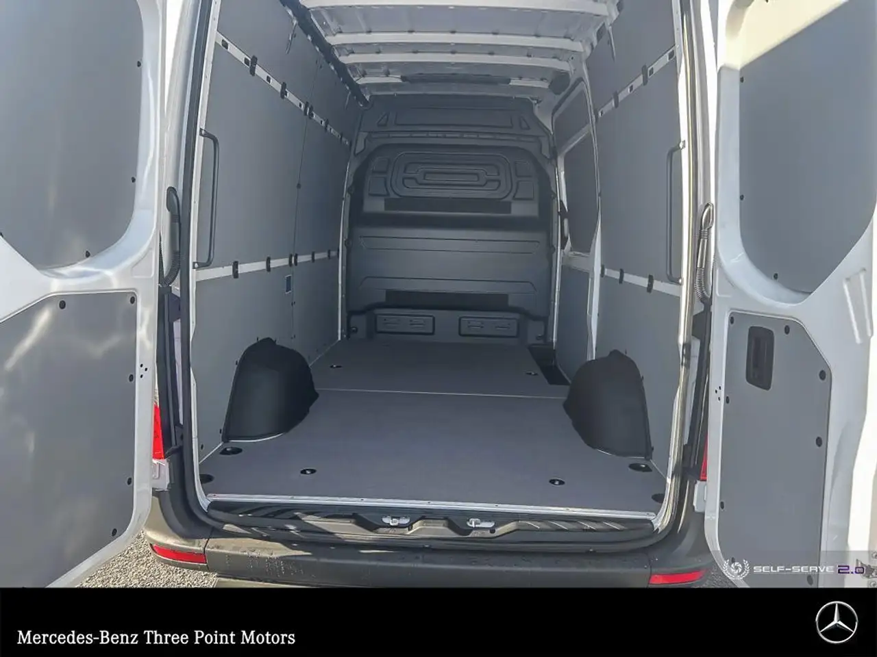 Mercedes-Benz Sprinter снимка Mercedes-Benz Sprinter