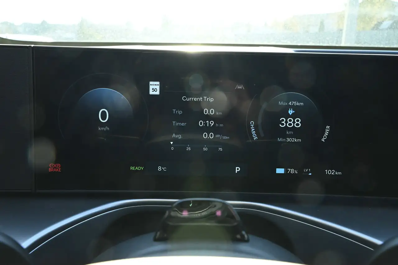 Hyundai IONIQ 9 photo Hyundai IONIQ 9