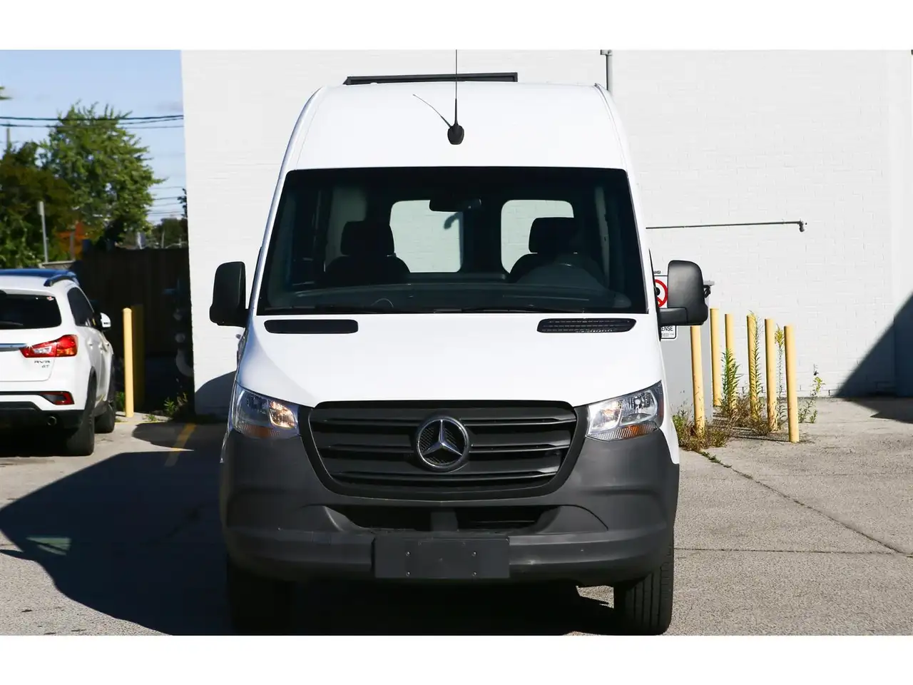 Mercedes-Benz Sprinter photo Mercedes-Benz Sprinter