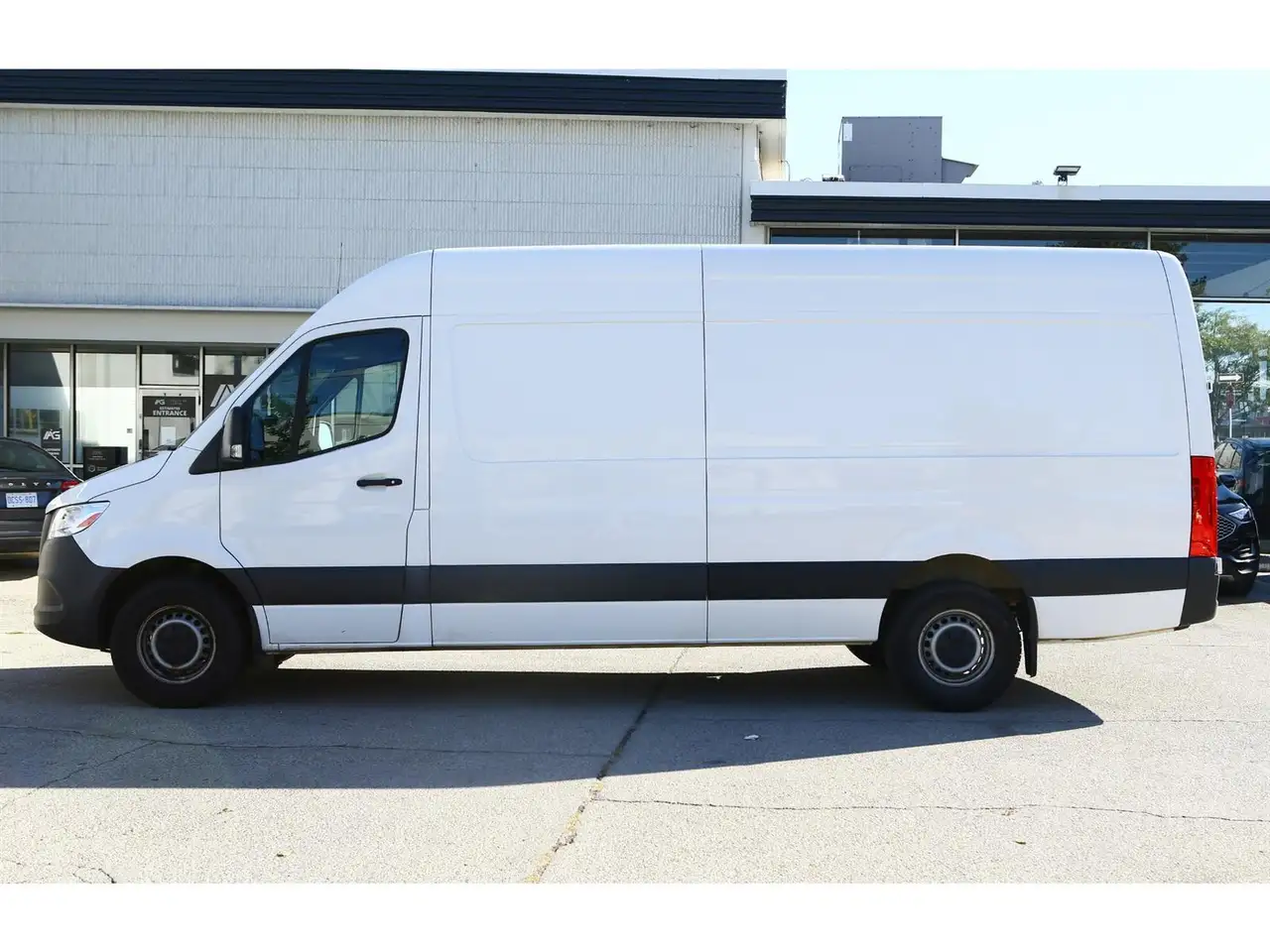 Mercedes-Benz Sprinter photo Mercedes-Benz Sprinter