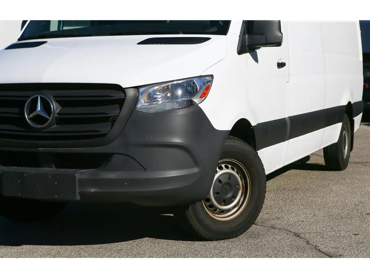 Mercedes-Benz Sprinter photo Mercedes-Benz Sprinter