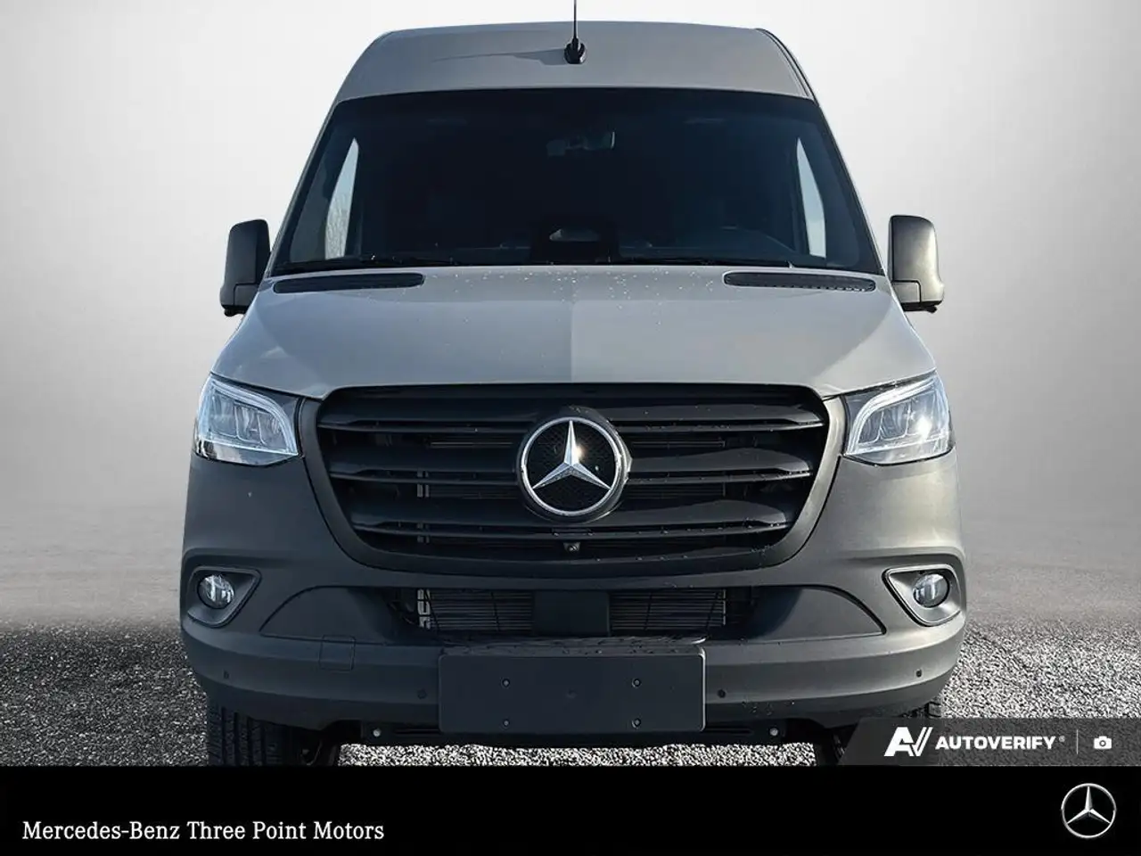 Mercedes-Benz Sprinter снимка Mercedes-Benz Sprinter