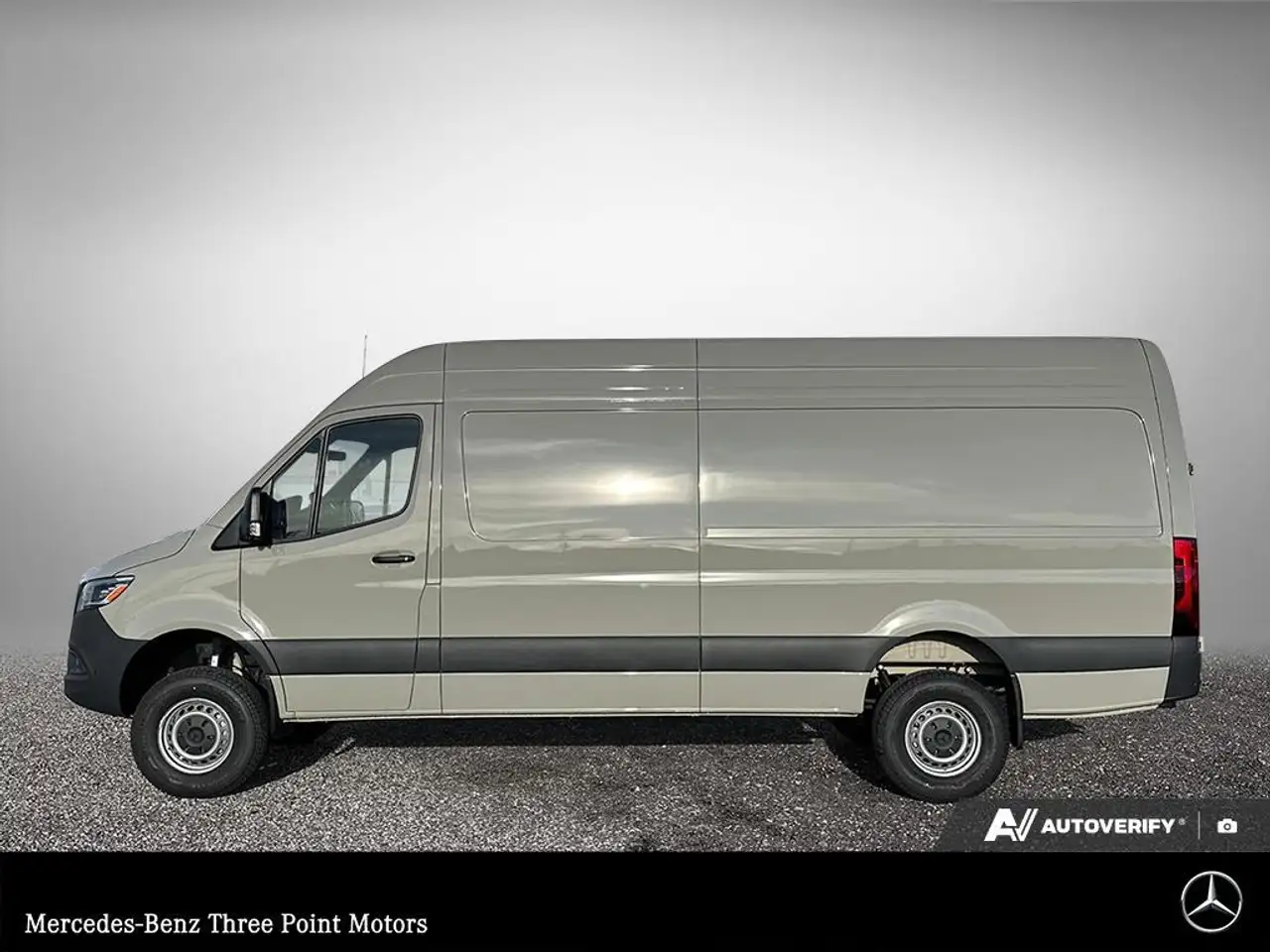Mercedes-Benz Sprinter снимка Mercedes-Benz Sprinter