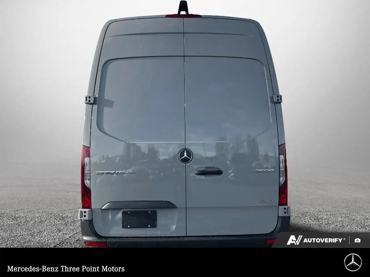 Mercedes-Benz Sprinter снимка Mercedes-Benz Sprinter