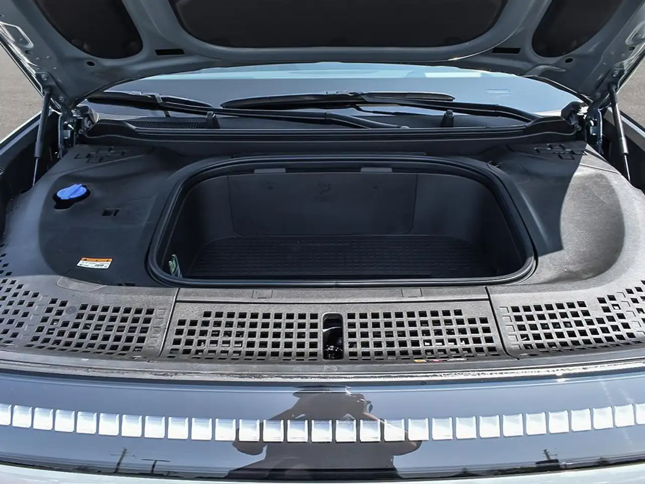 Hyundai IONIQ 9 снимка Hyundai IONIQ 9