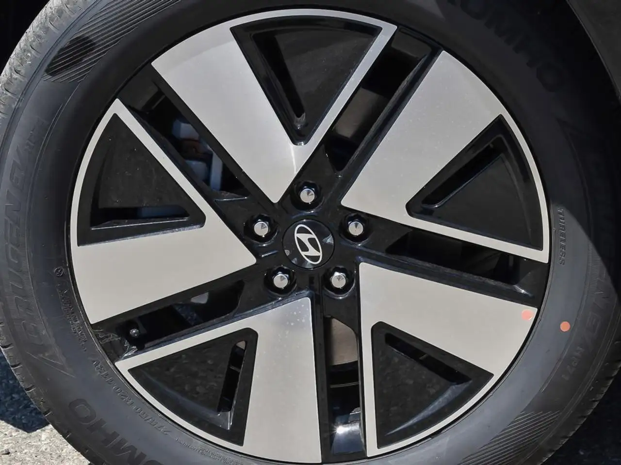Hyundai IONIQ 9 снимка Hyundai IONIQ 9
