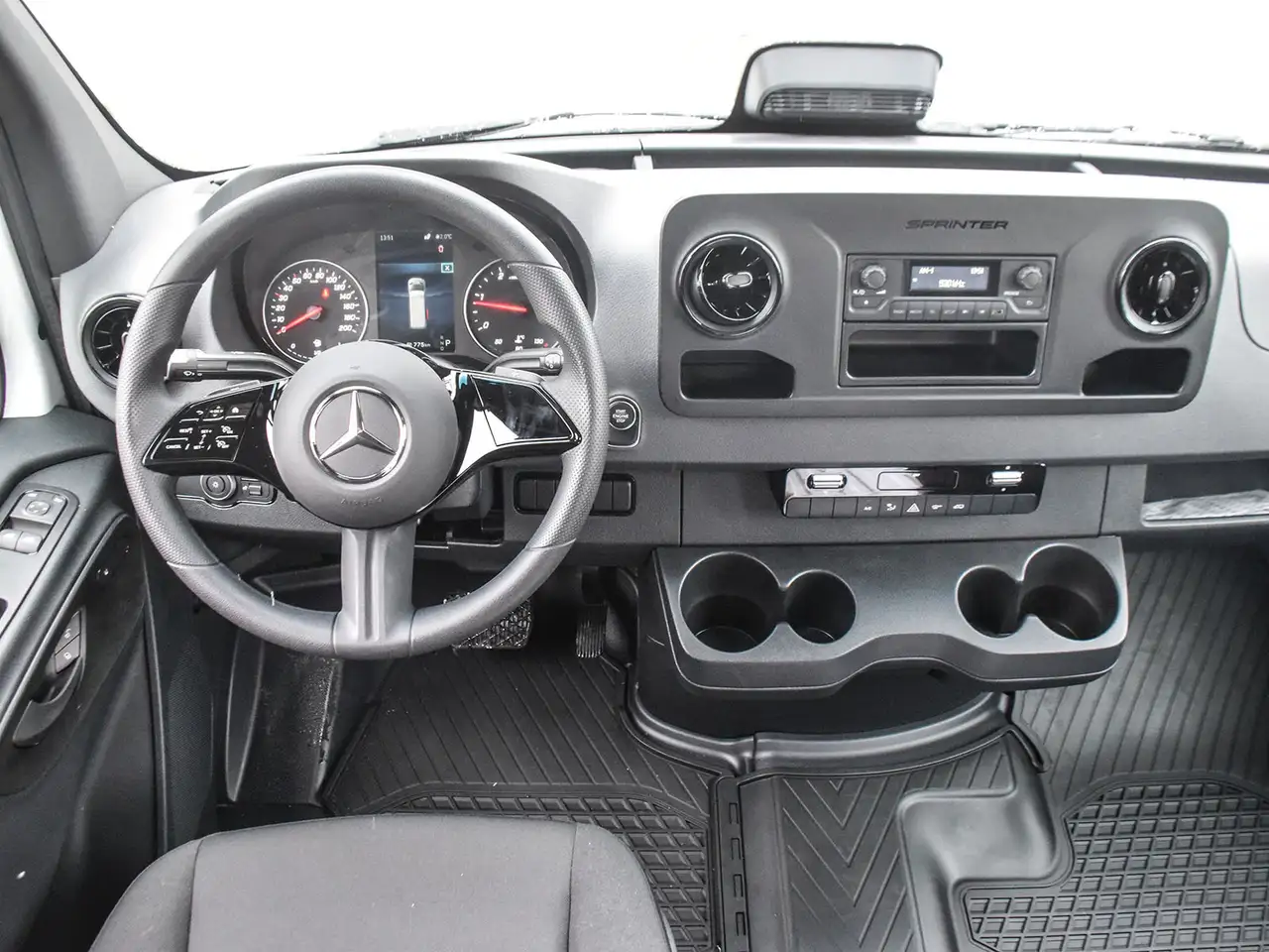 Mercedes-Benz Sprinter снимка Mercedes-Benz Sprinter