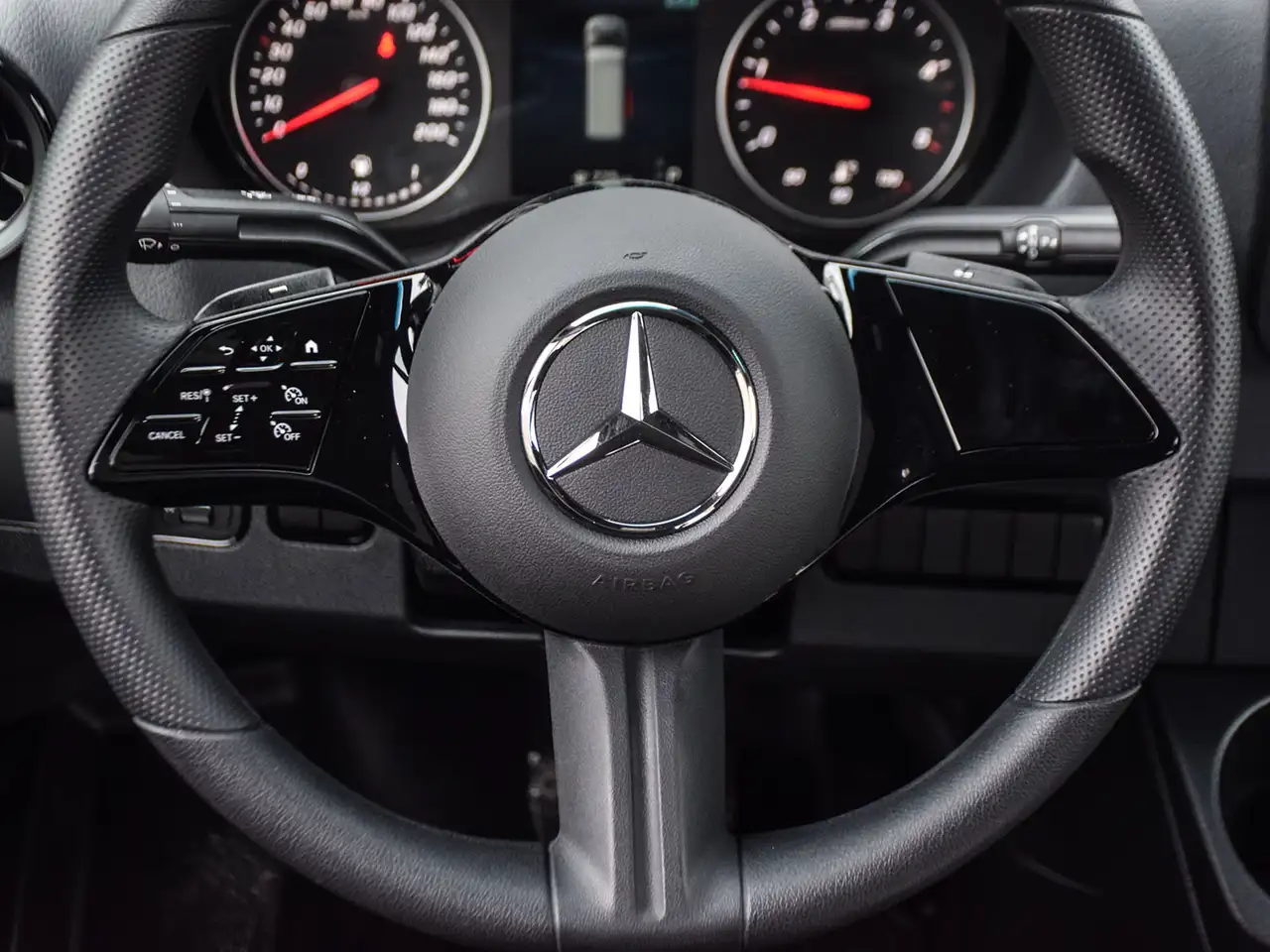 Mercedes-Benz Sprinter снимка Mercedes-Benz Sprinter
