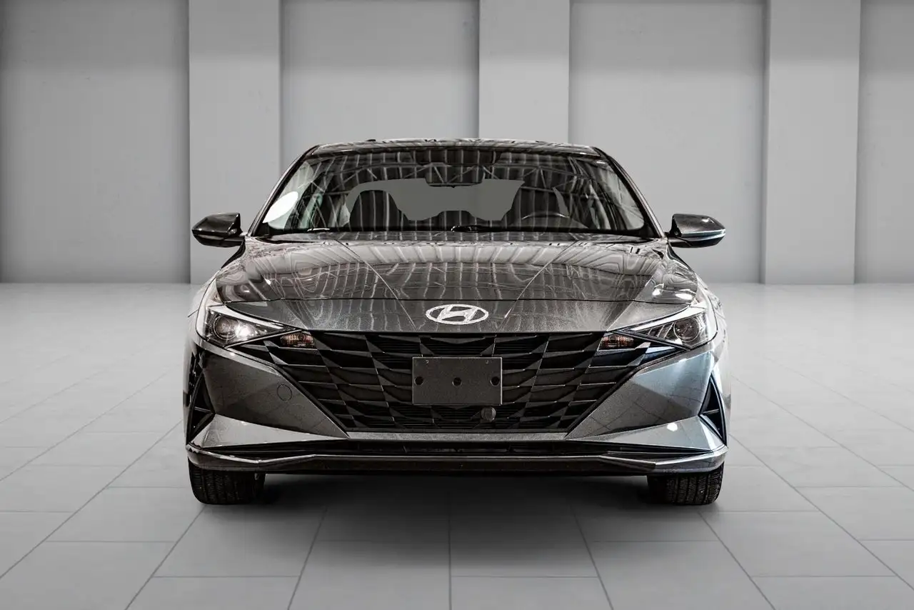 Hyundai ELANTRA снимка Hyundai ELANTRA