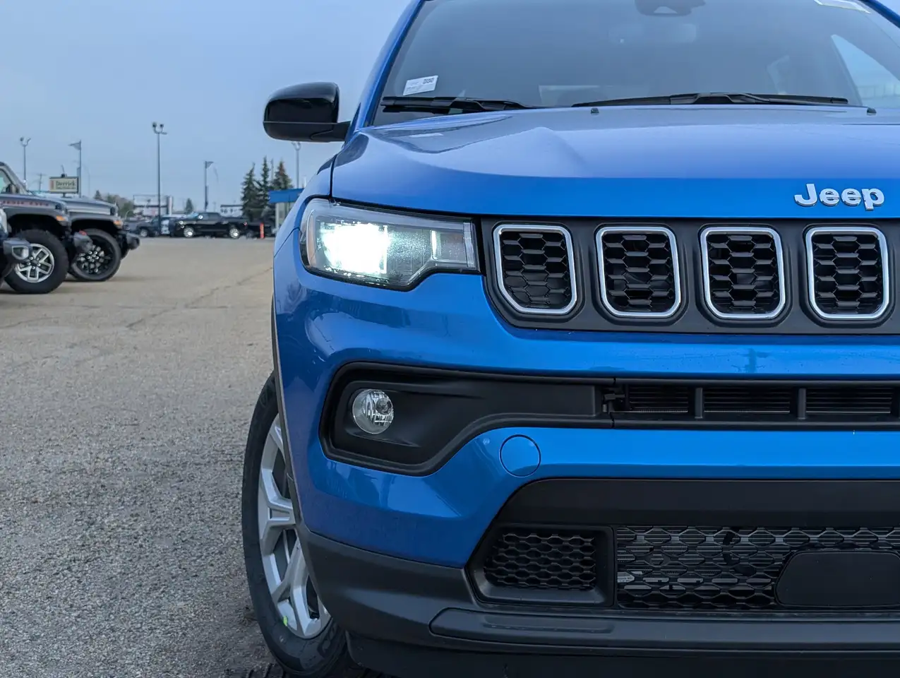 Jeep Compass photo Jeep Compass