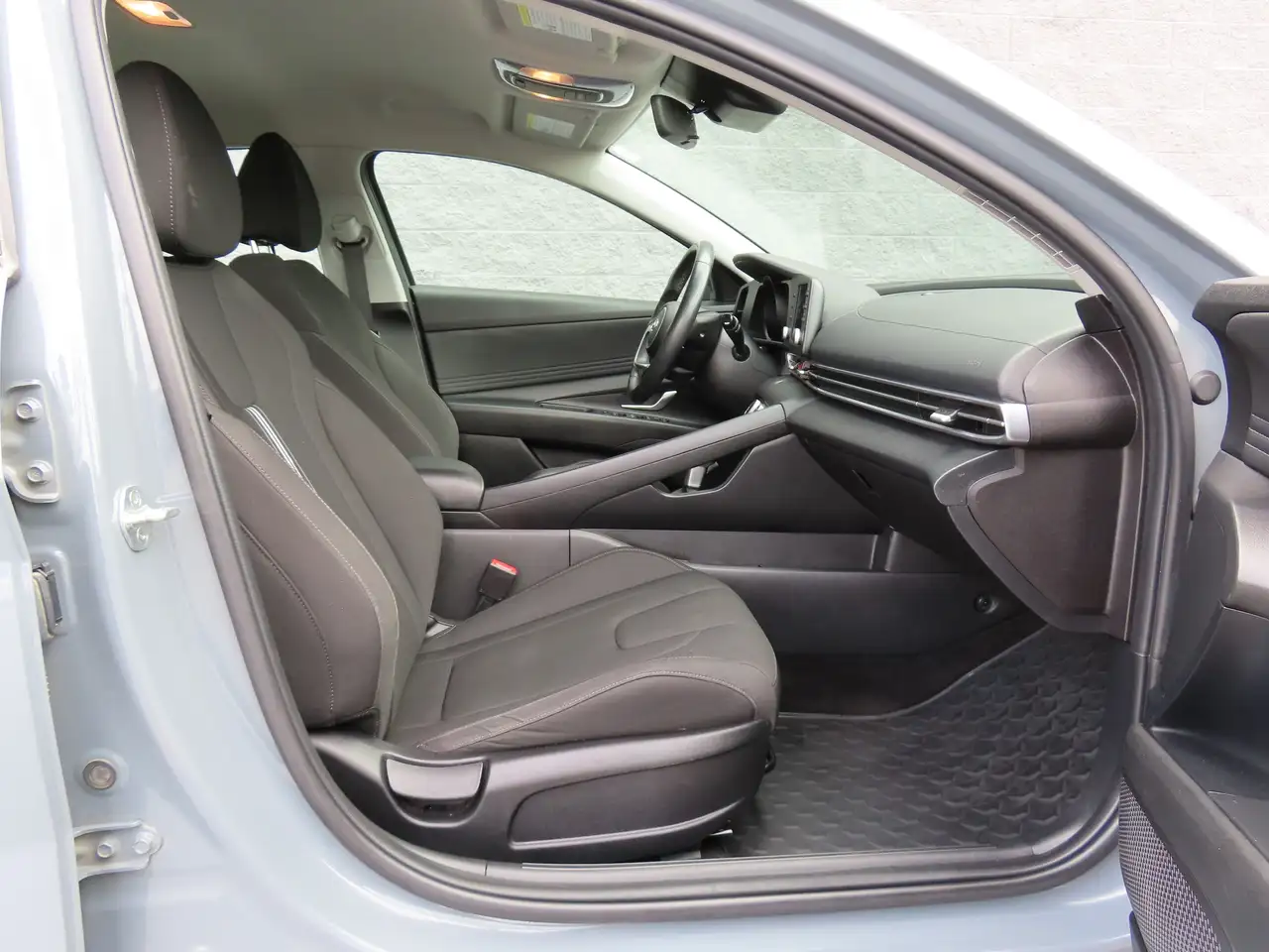 Hyundai ELANTRA fotografie Hyundai ELANTRA