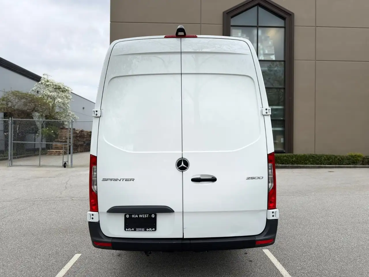 Mercedes-Benz Sprinter снимка Mercedes-Benz Sprinter