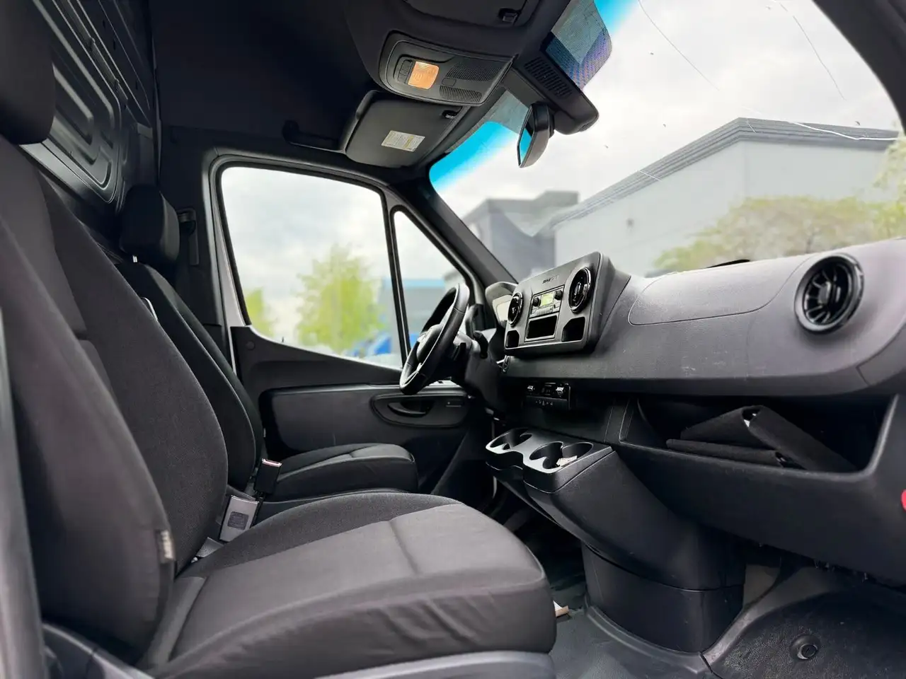 Mercedes-Benz Sprinter снимка Mercedes-Benz Sprinter