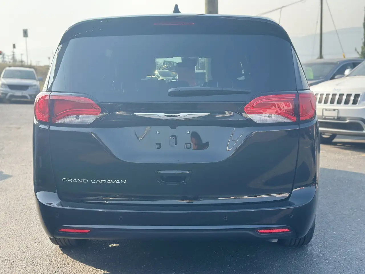 Chrysler Grand Caravan снимка Chrysler Grand Caravan