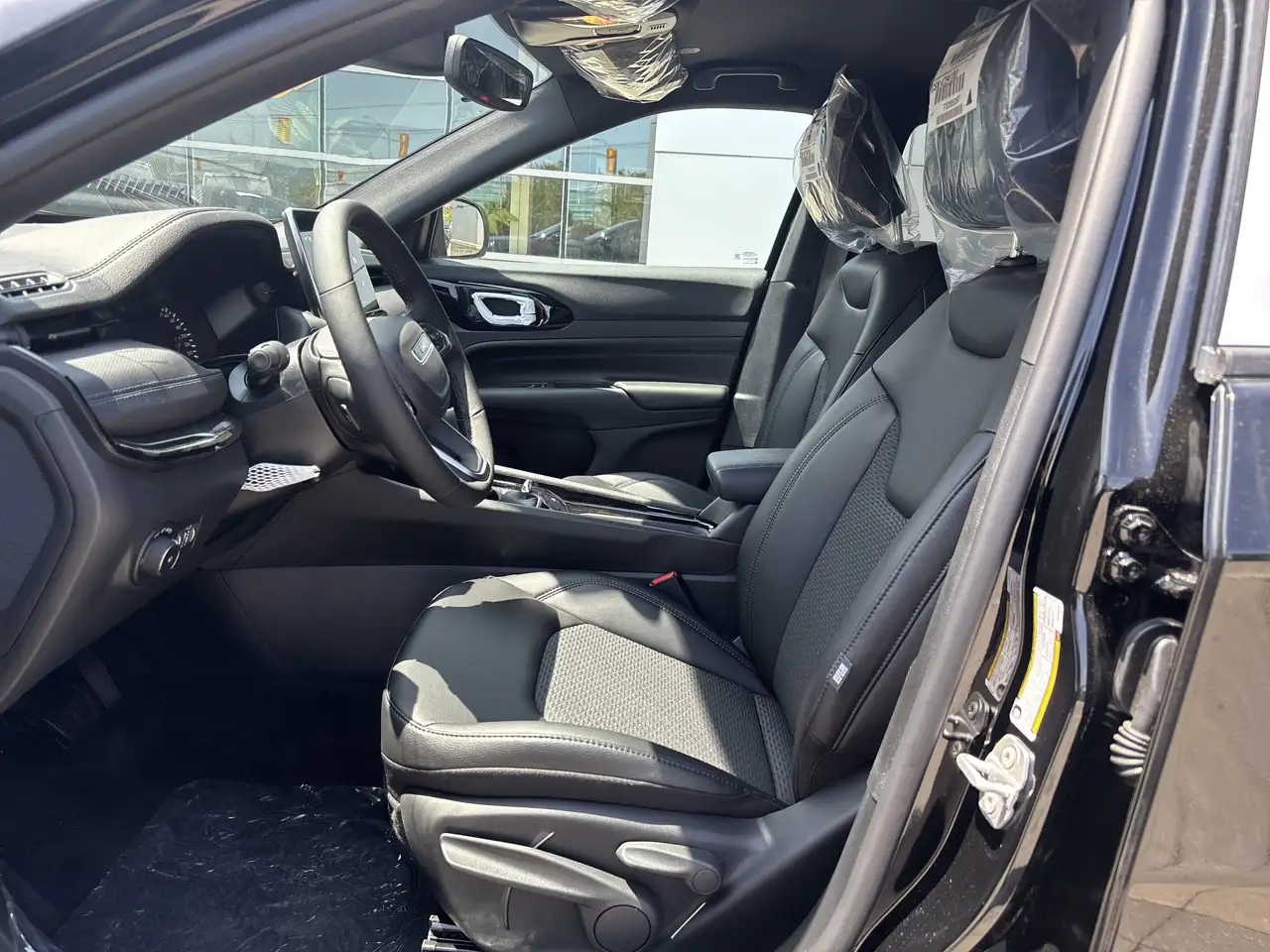 Jeep Compass photo Jeep Compass