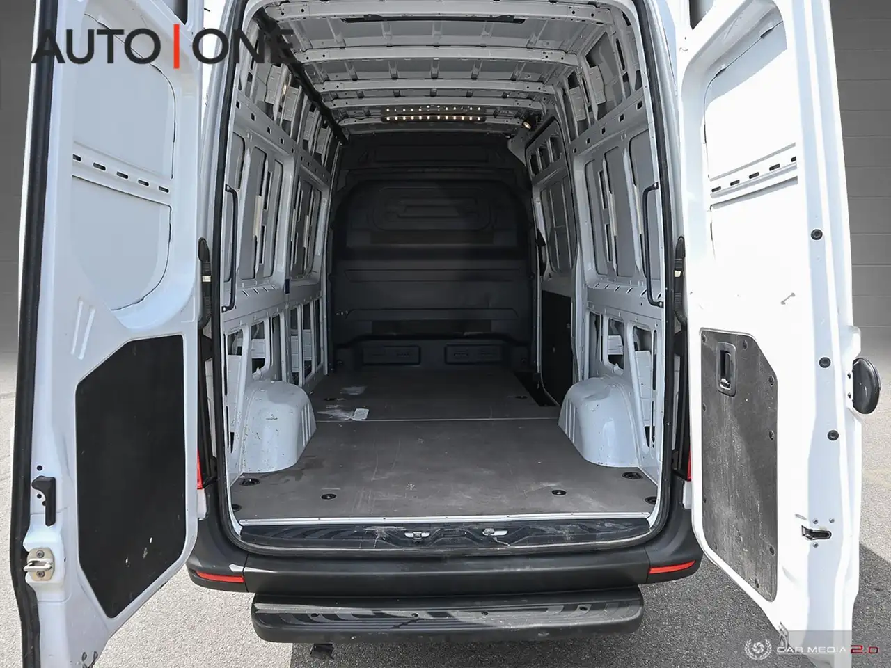 Mercedes-Benz Sprinter снимка Mercedes-Benz Sprinter