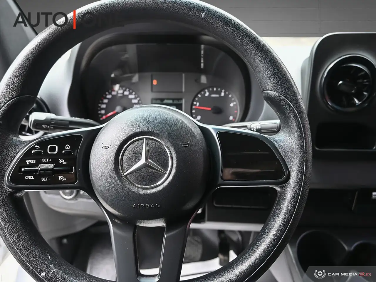 Mercedes-Benz Sprinter снимка Mercedes-Benz Sprinter