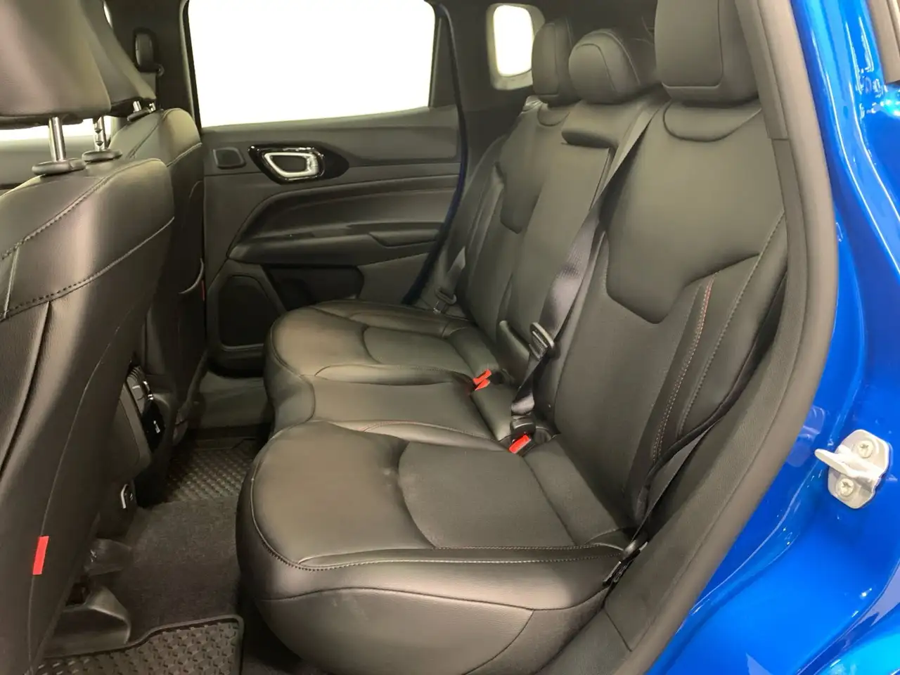 Jeep Compass photo Jeep Compass