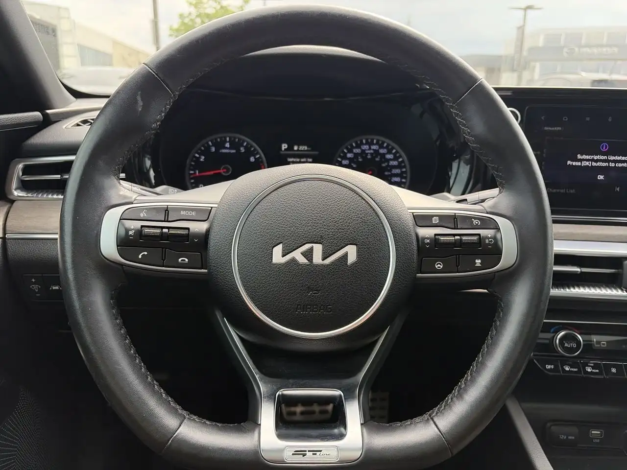 Kia K5 снимка Kia K5