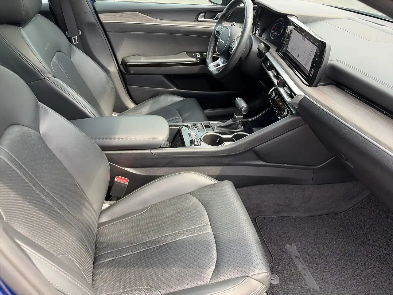 Kia K5 снимка Kia K5