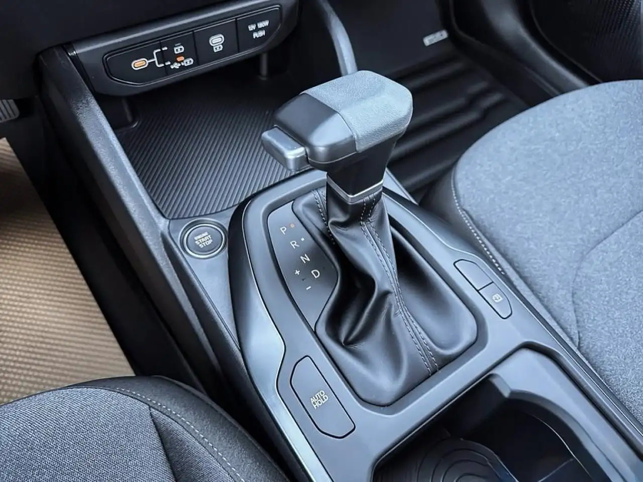 Kia K4 fotografie Kia K4