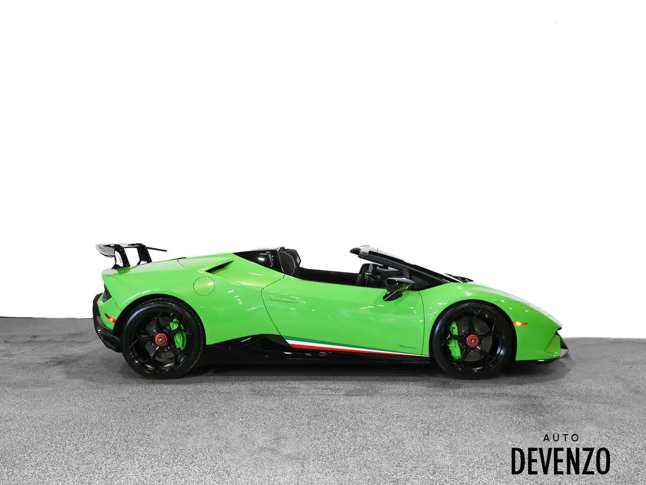 Lamborghini Huracán photo Lamborghini Huracán