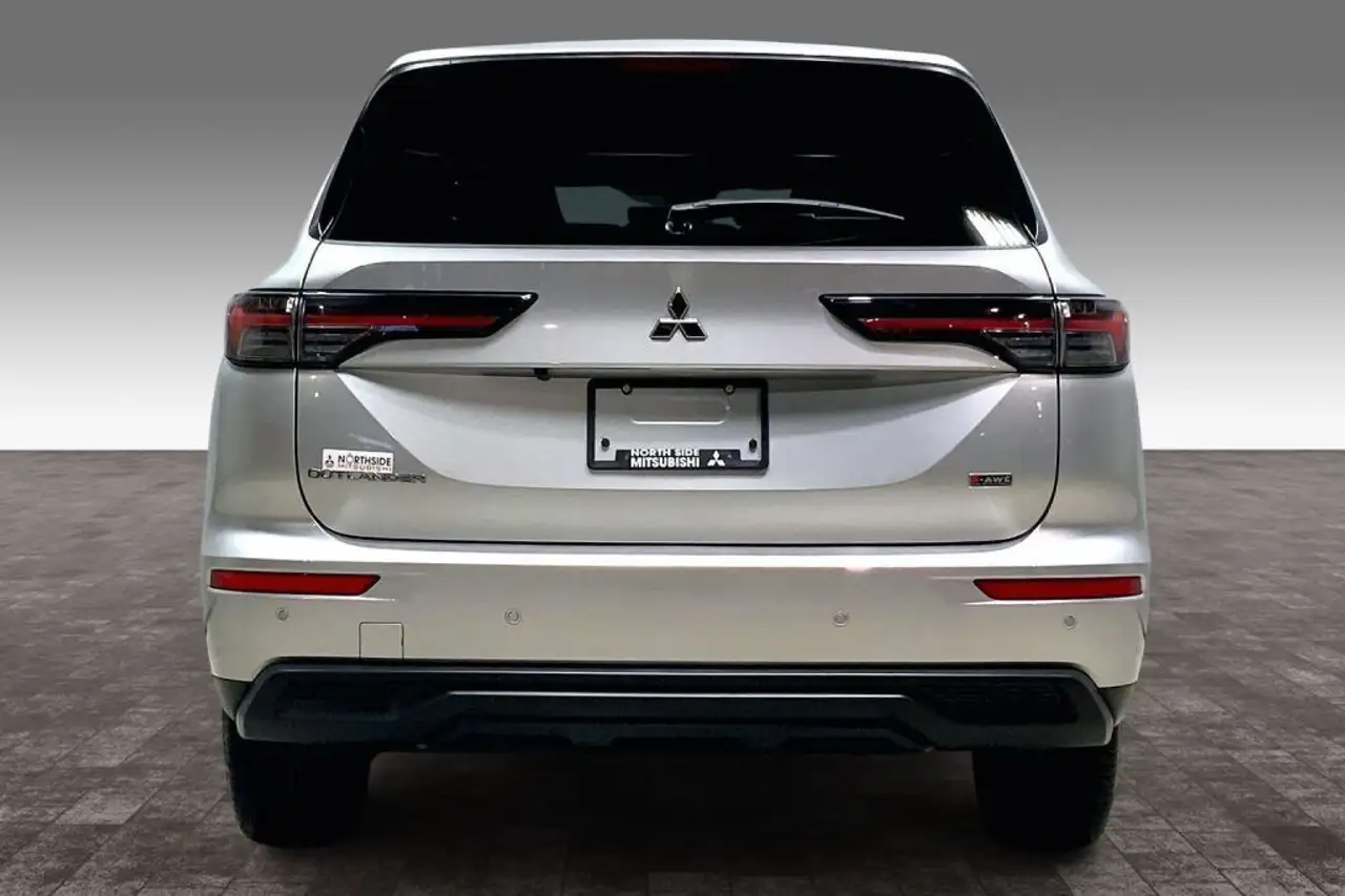 Mitsubishi Outlander снимка Mitsubishi Outlander