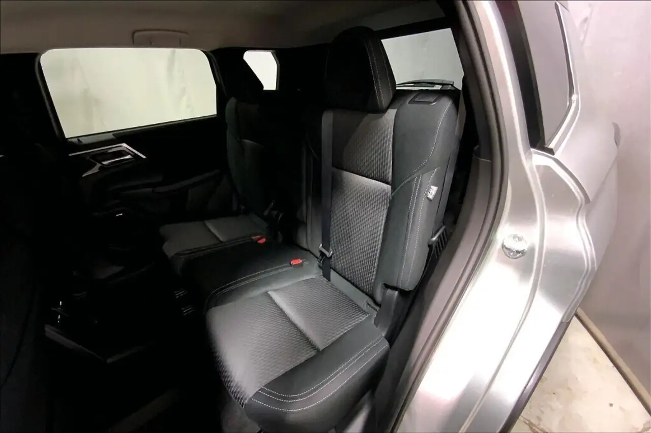 Mitsubishi Outlander снимка Mitsubishi Outlander